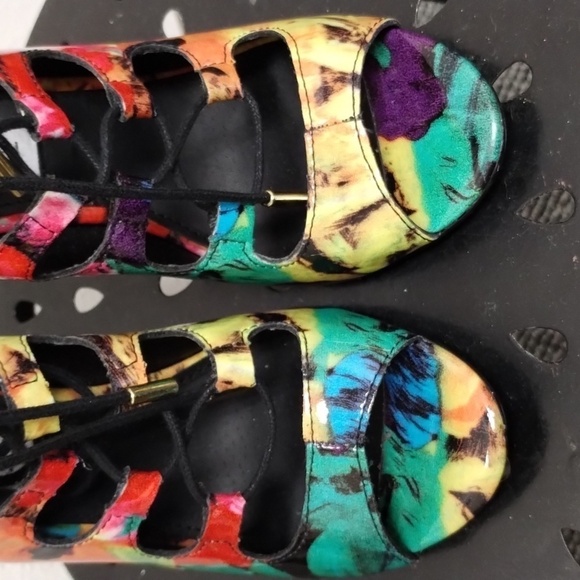 Steve Madden Cythiaa Multi-Color Open Toe Lace Up Heels Sz 5.5 M Beautful - Picture 4 of 15